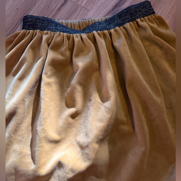 TEA Gold Velvet Skirt - Picture 5 of 6
